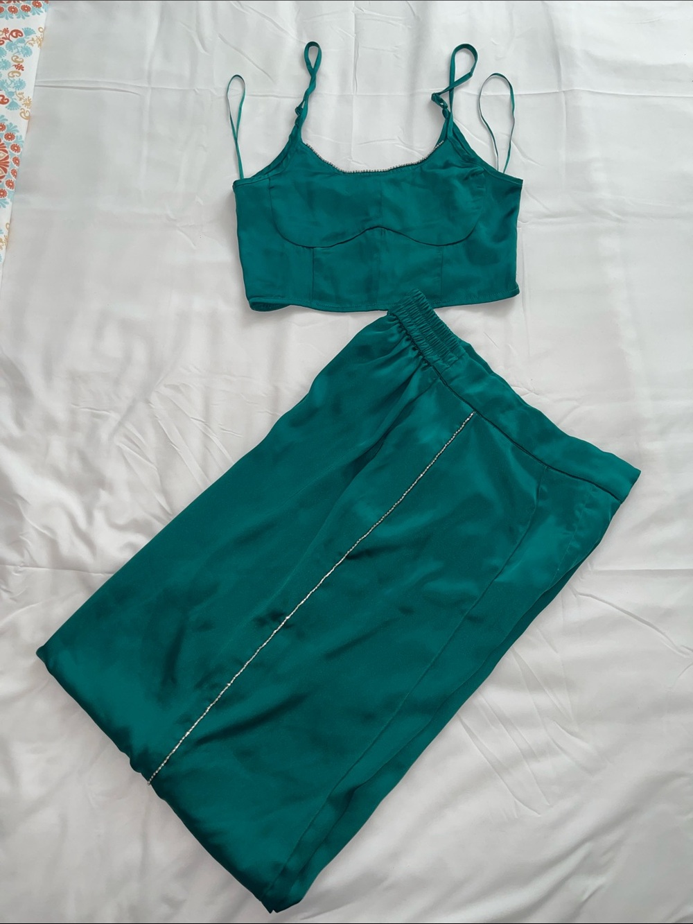 House of Harlow 1960 Emerald Green Satin Crop Top & Pant Set